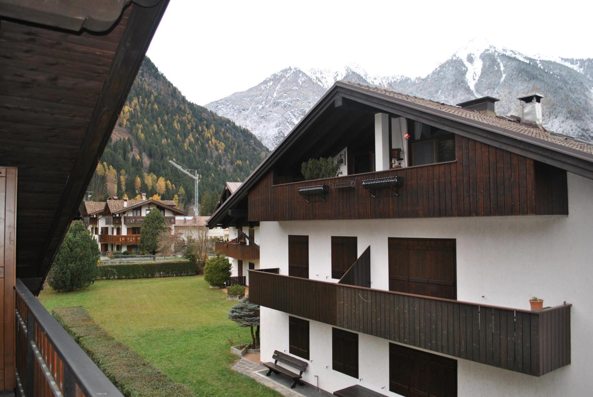 La Pineta - Appartamenti In Villetta Pinzolo Kültér fotó