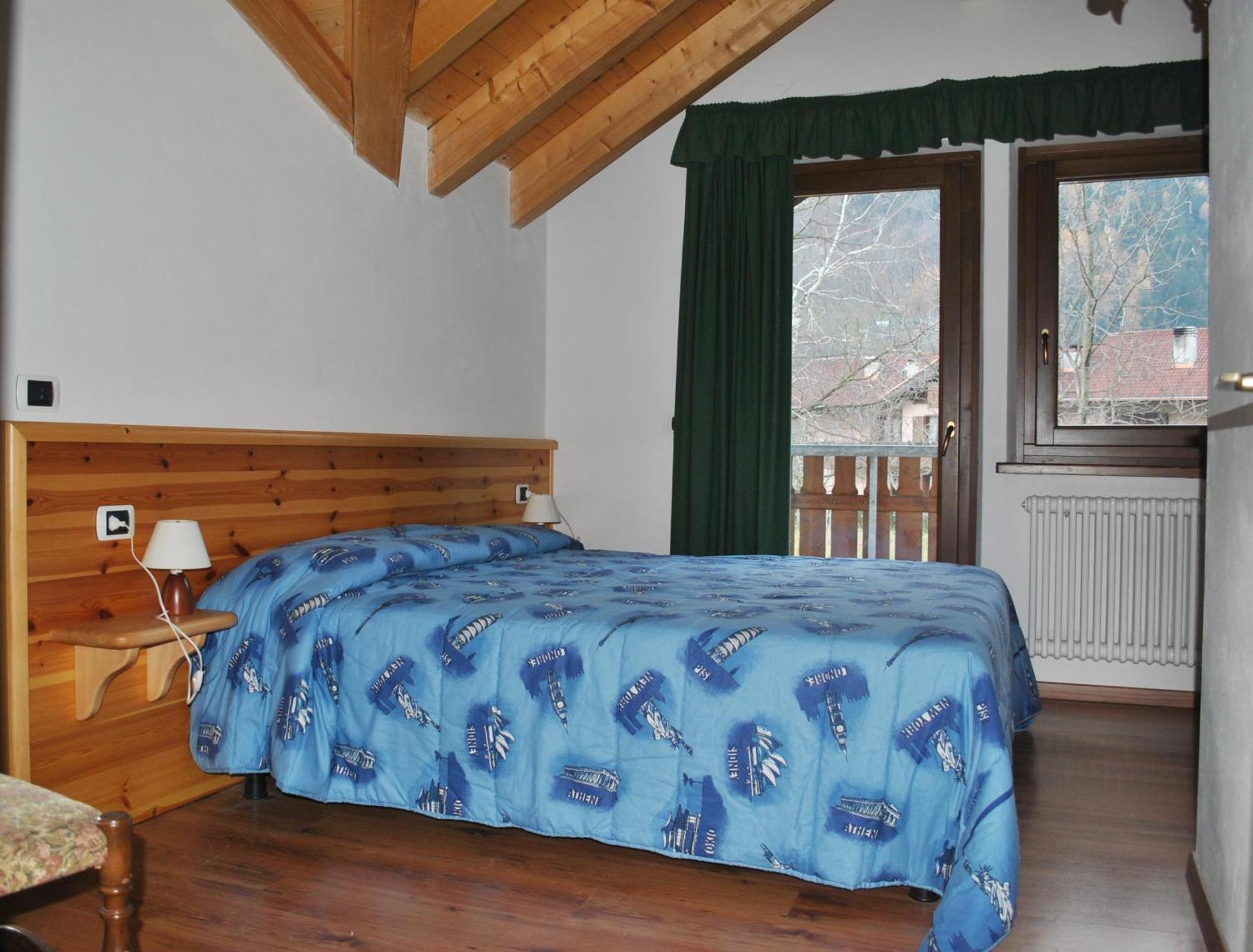 La Pineta - Appartamenti In Villetta Pinzolo Kültér fotó